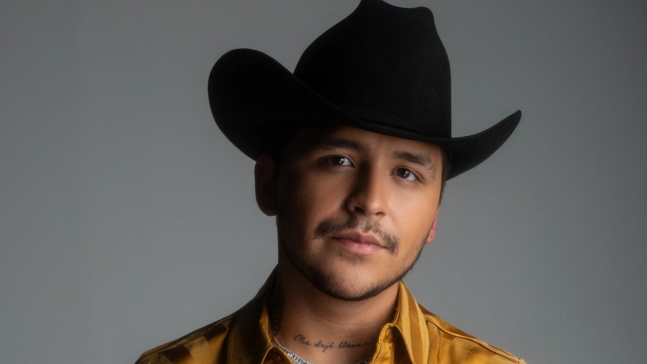 Christian Nodal Net Worth