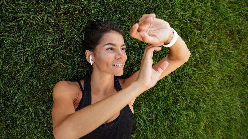 Why Outdoor Fitness Requires Extra Skin Protection